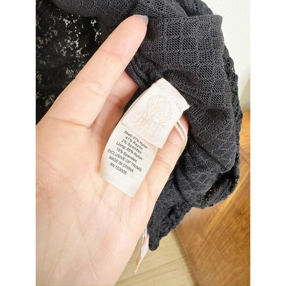 NWT We are HAH Black Lace Tie Front Short Sleeve Cardigan All Tied Up Small - Picture 4 of 5